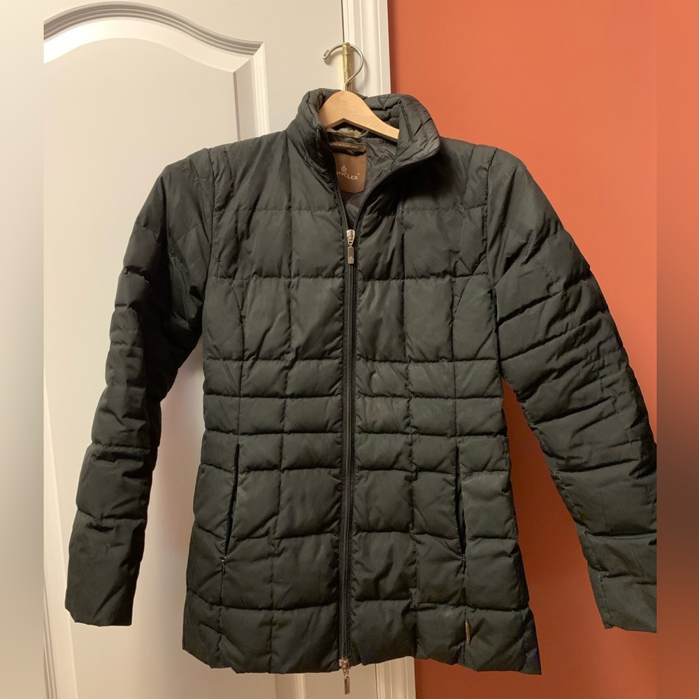 MONCLER - Classic Two-Way Zip Quilted Down Mid-Length Coat Size 1
